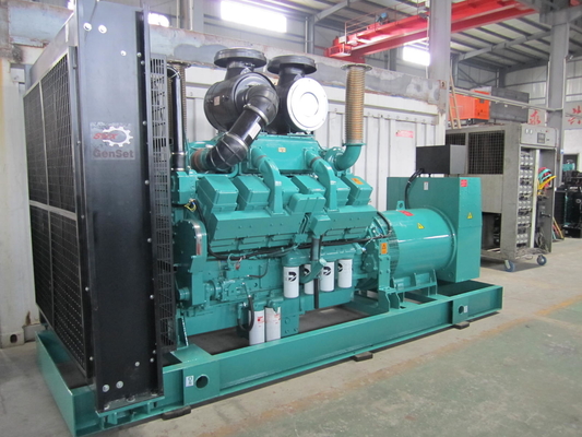 China Grupo de gerador diesel industrial 720KW do poder de Cummins KTA38-G2A para a emergência fornecedor